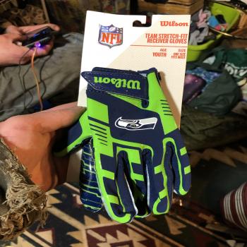 YouthSeahawks receiver gloves 