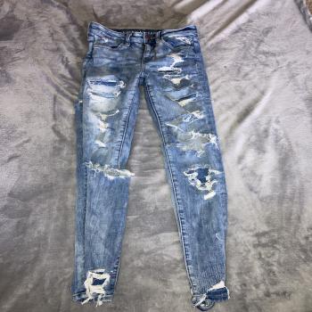 American Eagle Woman’s Jeans