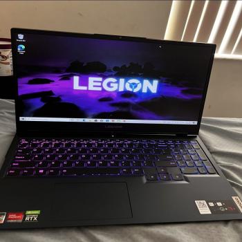 gaming laptop 