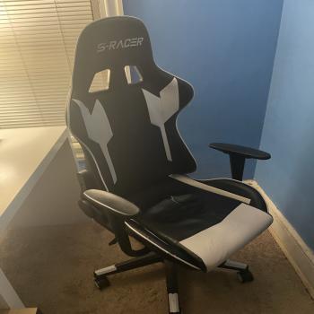 S-racing chair 