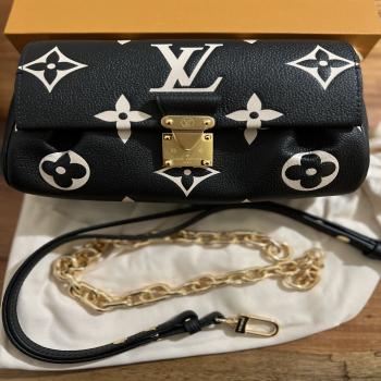 Gorgeous LV shoulder purse 