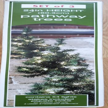 5 Boxes - 3 pre-llt trees per box.