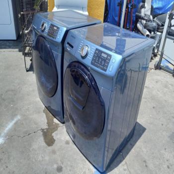 wash and dryer 