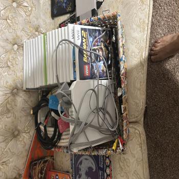 Wii console and games 