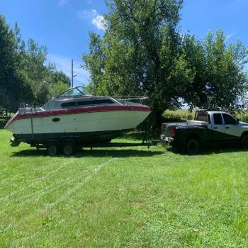 1988  28’ Cruiser Mark 1 Boat and trailer