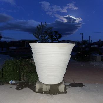 New extra large flower pot 