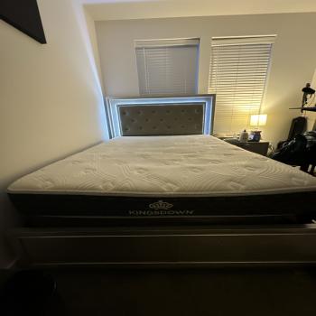 3 Piece Queen Size Bed Fu 
