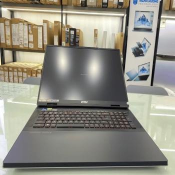 MSI Titan 18 HX A14VIG 036us