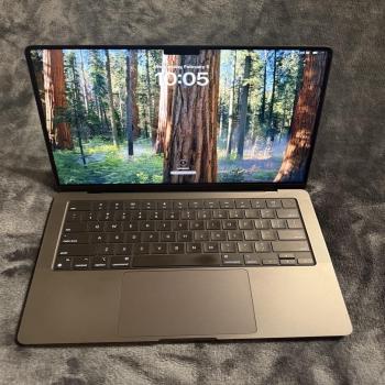 MacBook Pro Late 2023