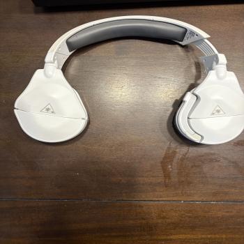 Xbox one controller headset