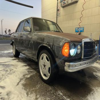 1985 Mercedes Benz 300d