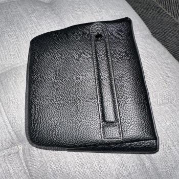 fingerprint handbag