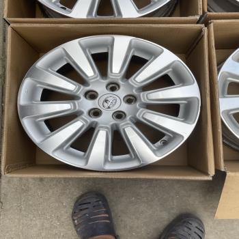 Toyota sienna wheels