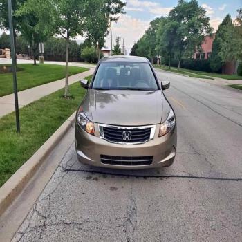 I’m selling 2012 Honda accord 