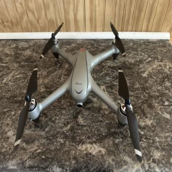 Drone D80