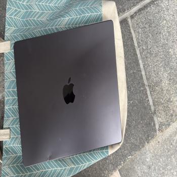 MacBook Pro M4
