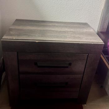 Large Dresser w/attached mirro
