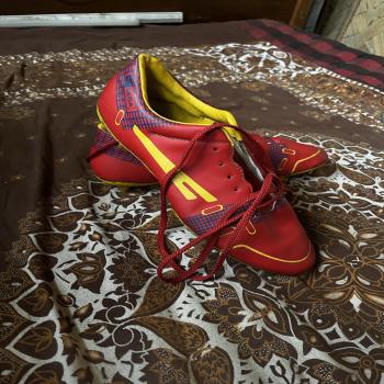 sega boots size 9 