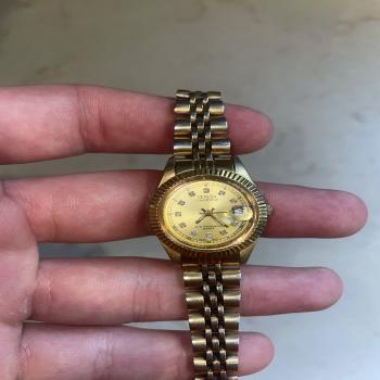 Woman’s Geneva Watch