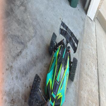 Arrma Typhon 3s