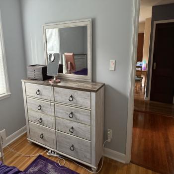 dresser with mirror