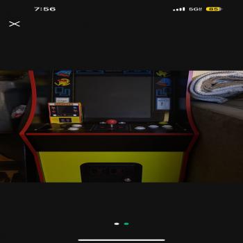Pac-Man machine