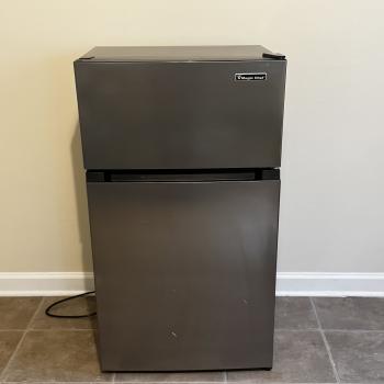 Magic Chef Mini Fridge