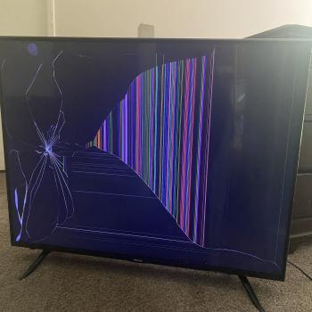 3 tvs with cracked screens