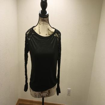 Elegant Black Lace Sleeve Top 