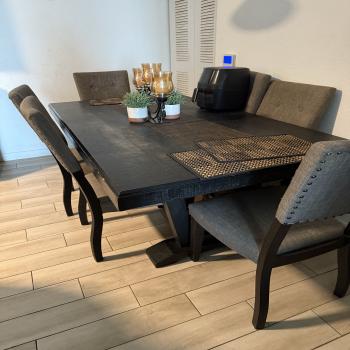 Used dinning table