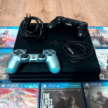 PlayStation 4