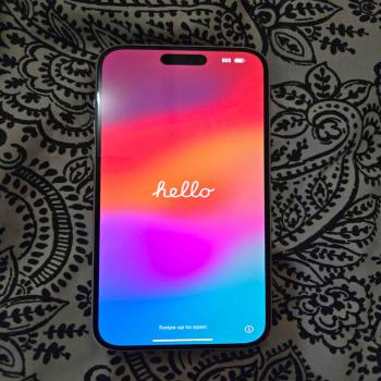 iPhone 15 Plus PINK